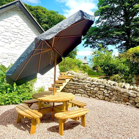 Beautiful Ancient Stone Cottage, Local Walks & Pub! Conwy Zewnętrze zdjęcie
