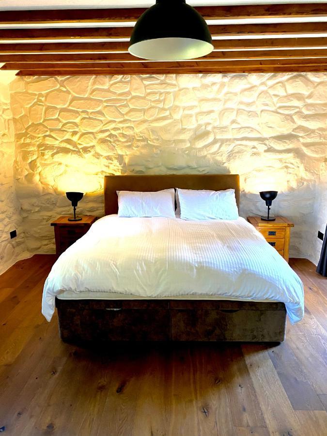 Beautiful Ancient Stone Cottage, Local Walks & Pub! Conwy Zewnętrze zdjęcie