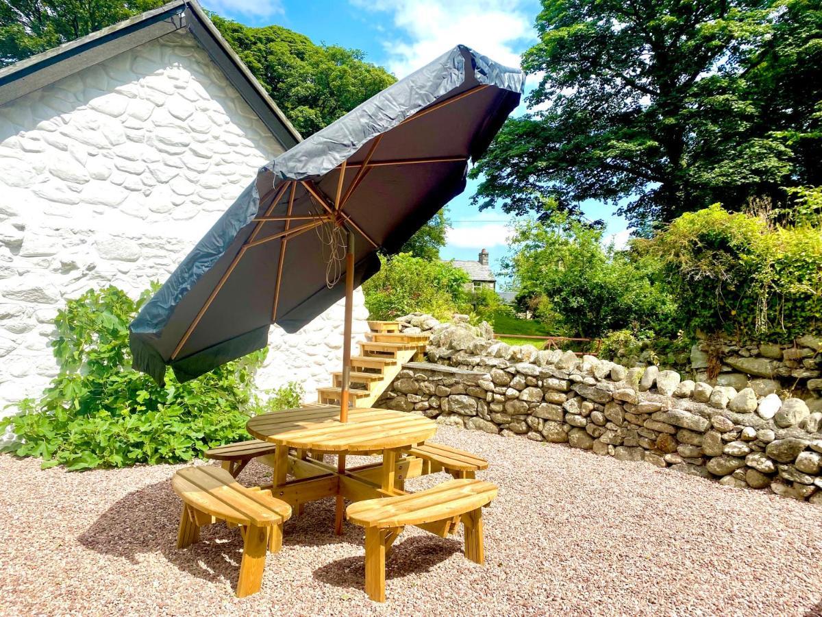 Beautiful Ancient Stone Cottage, Local Walks & Pub! Conwy Zewnętrze zdjęcie